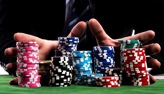 Hướng dẫn cách chơi Poker 7 lá dành cho tân binh cực chuẩn xác