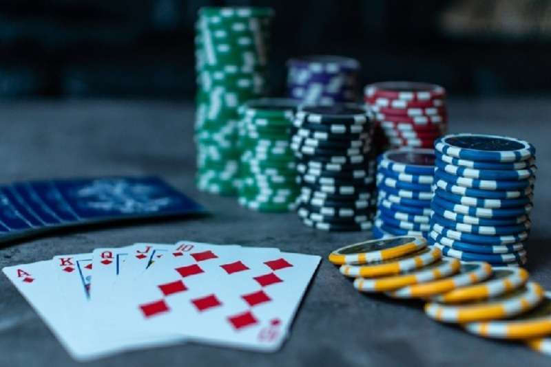 Web đánh Poker uy tín và hiệu quả cao - SIC88
