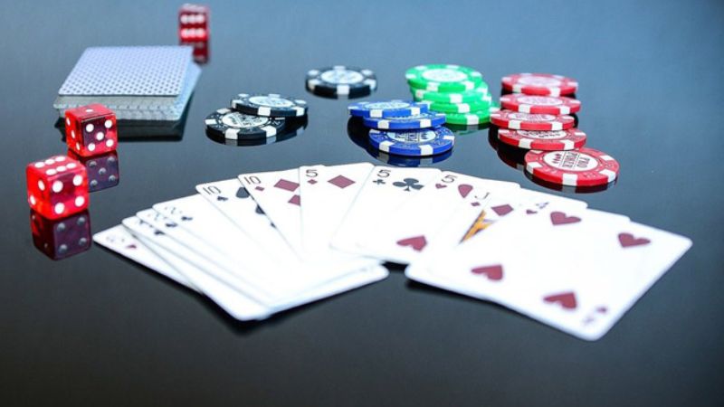 Những thuật ngữ poker dành cho người mới bắt đầu 
