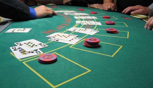 Học ngay cách chơi bài Poker bịp bằng những chiêu thức cực tinh vi