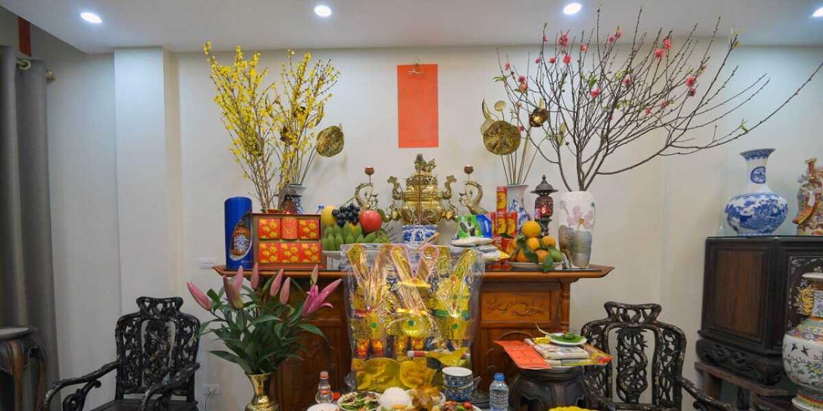 Hướng dẫn trang trí bàn thờ gia tiên ngày Tết ở Việt Nam chuẩn nhất  